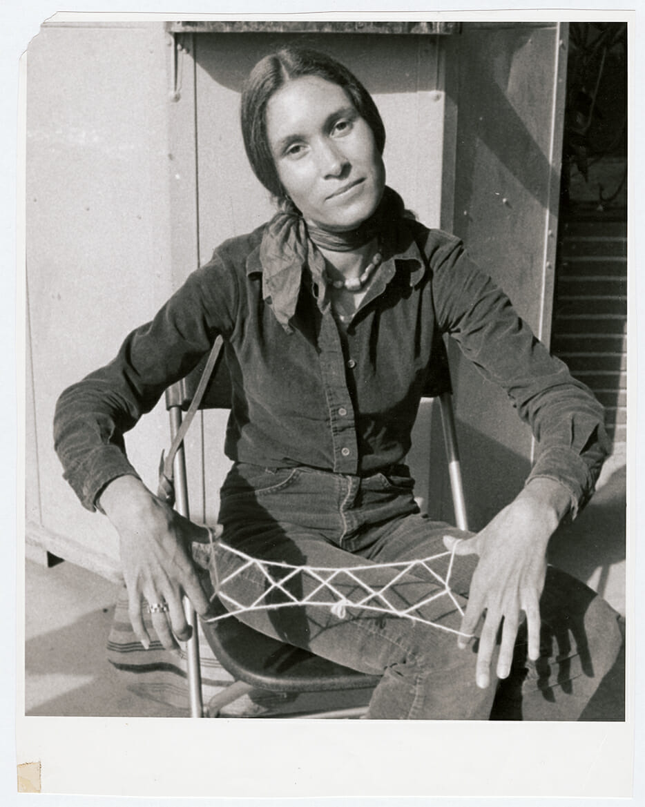 アメリカ・ナバホの女性が作る「ヤコブのはしご」。