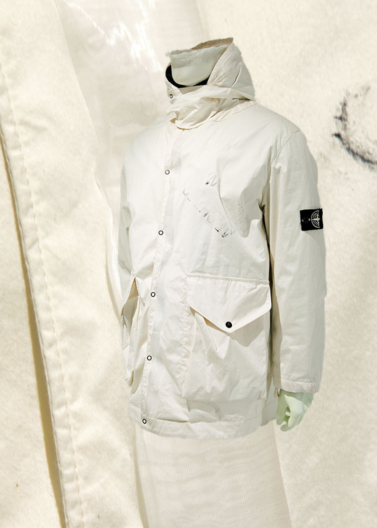 入荷 希少 Stone Island ストーンアイランド 40周年ロゴ スウェット