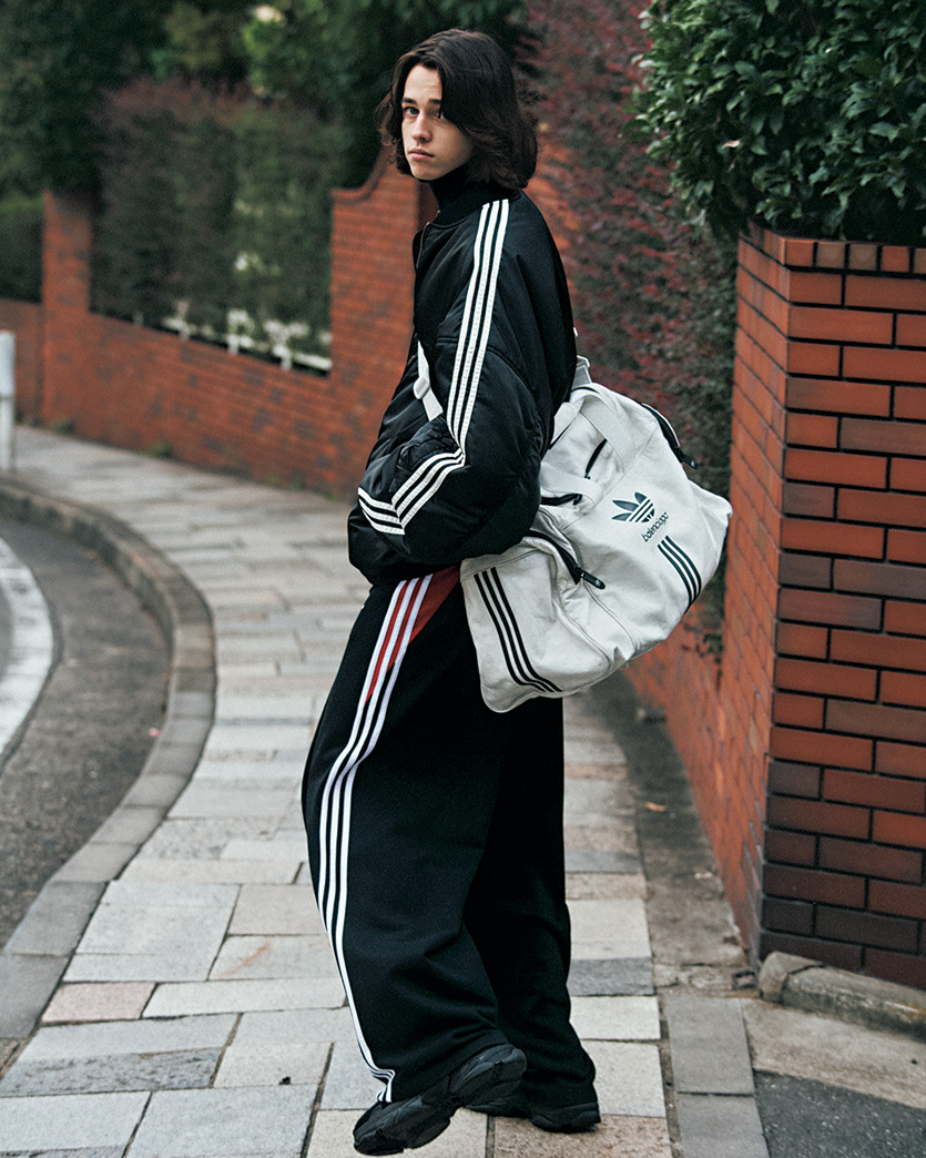 軽量+ストレッチ性+吸水速乾 adidas balenciaga tracksuit トラック