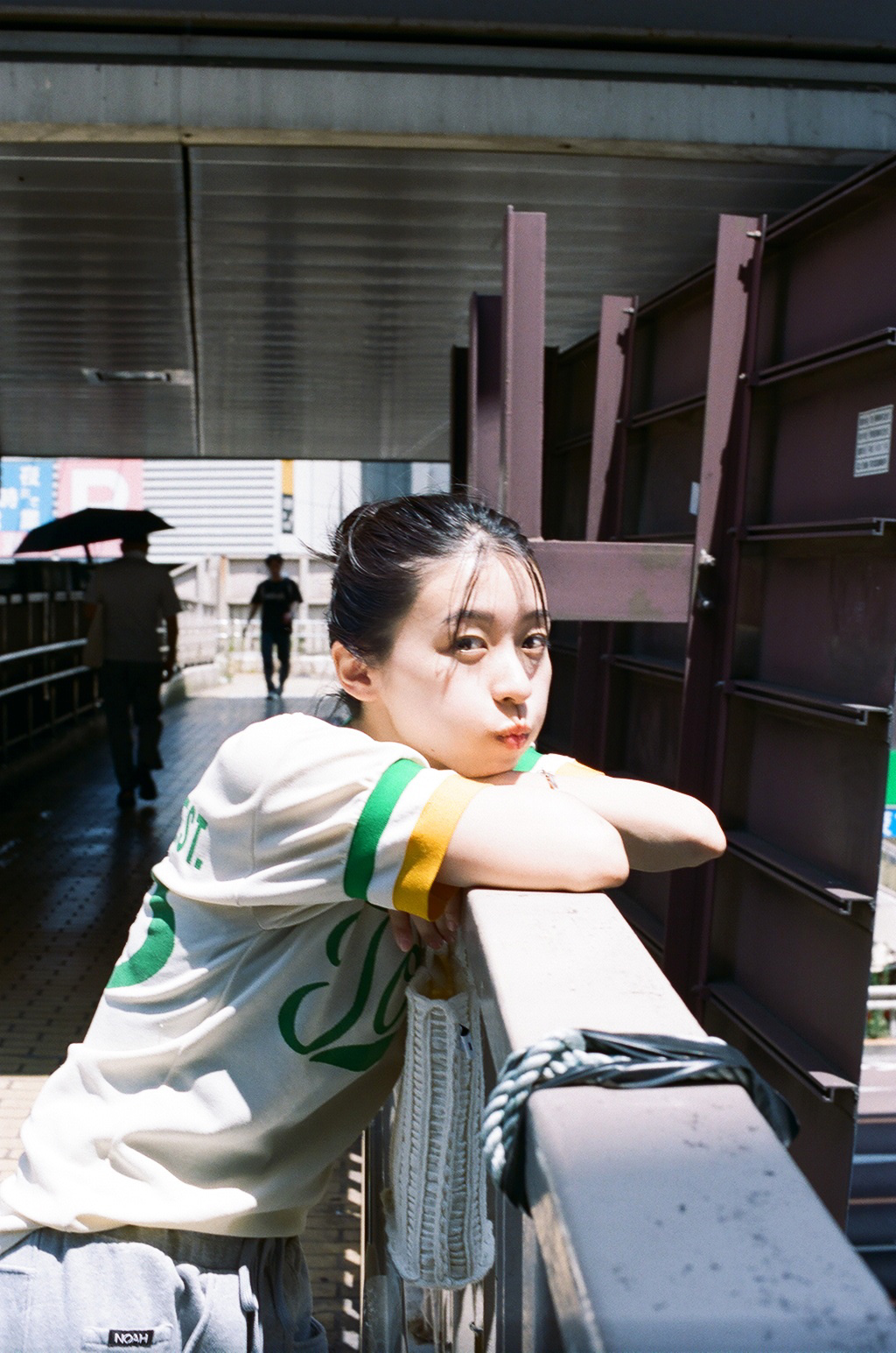 Girls in the City “supplement”／鳴海唯
