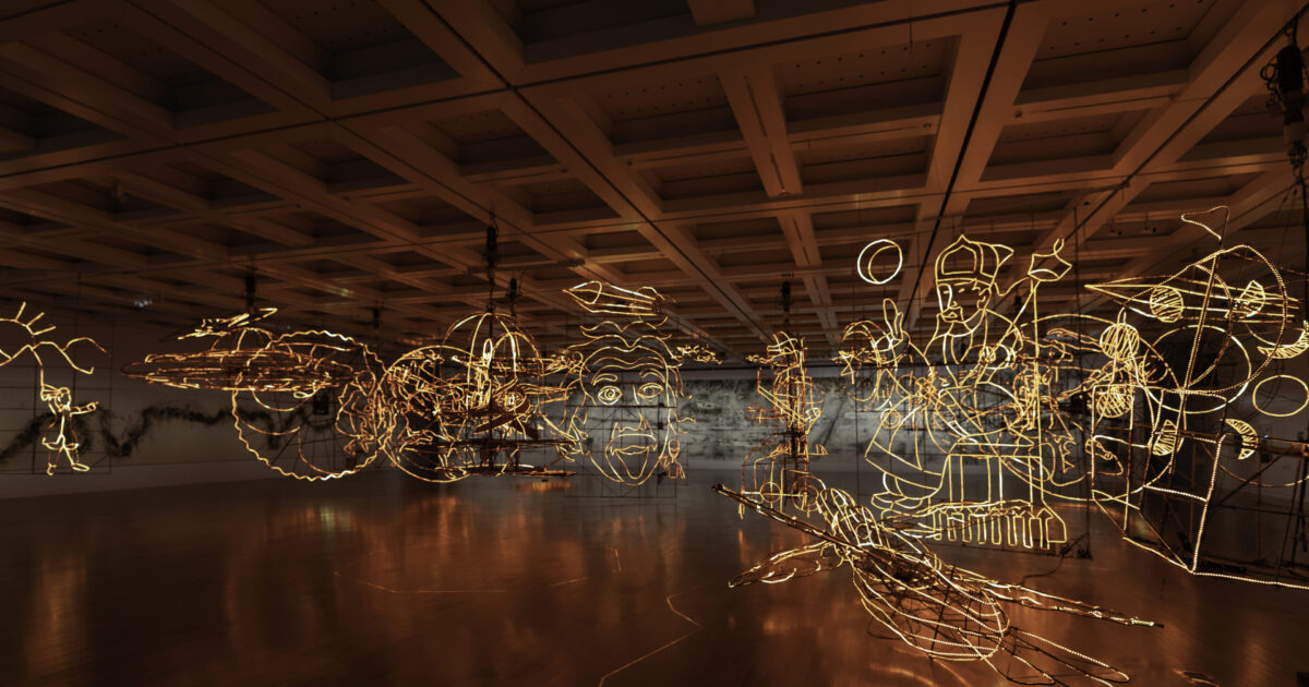 国立新美術館「蔡國強 宇宙遊 ―〈原初火球〉から始まる」を開催中の