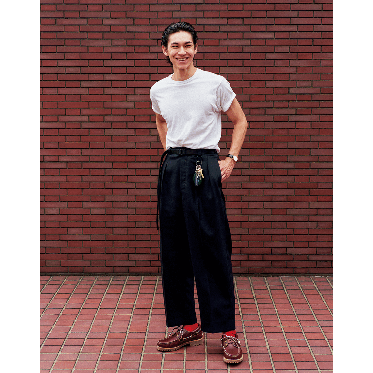 足元は〈ティンバーランド〉の「スリーアイ クラシックラグ」。