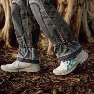 デザイン性も高く、山でも有効なライフスタイルシューズ。