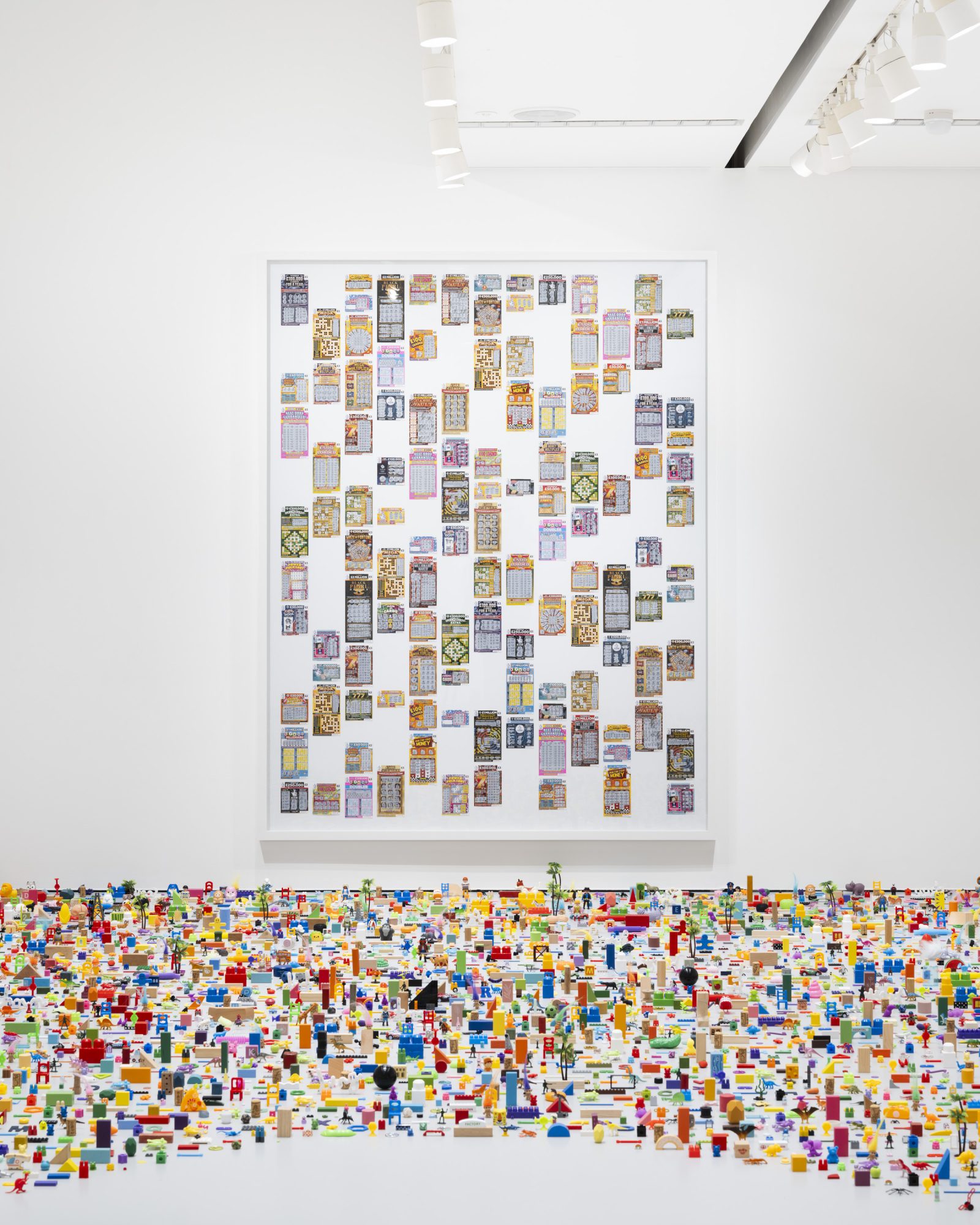 展示風景： ライアン・ガンダー：ユー・コンプリート・ミー」ポーラ美術館、2025年
Courtesy the artist and TARO NASU, Tokyo.
撮影：中川周