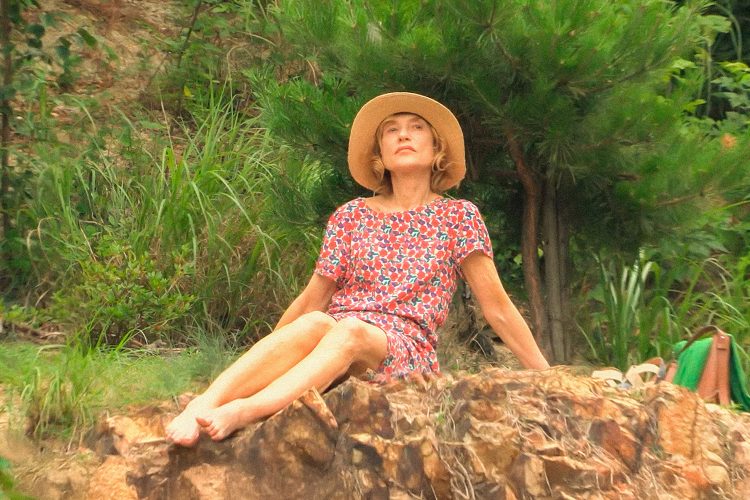 『旅人の必需品』を観る。