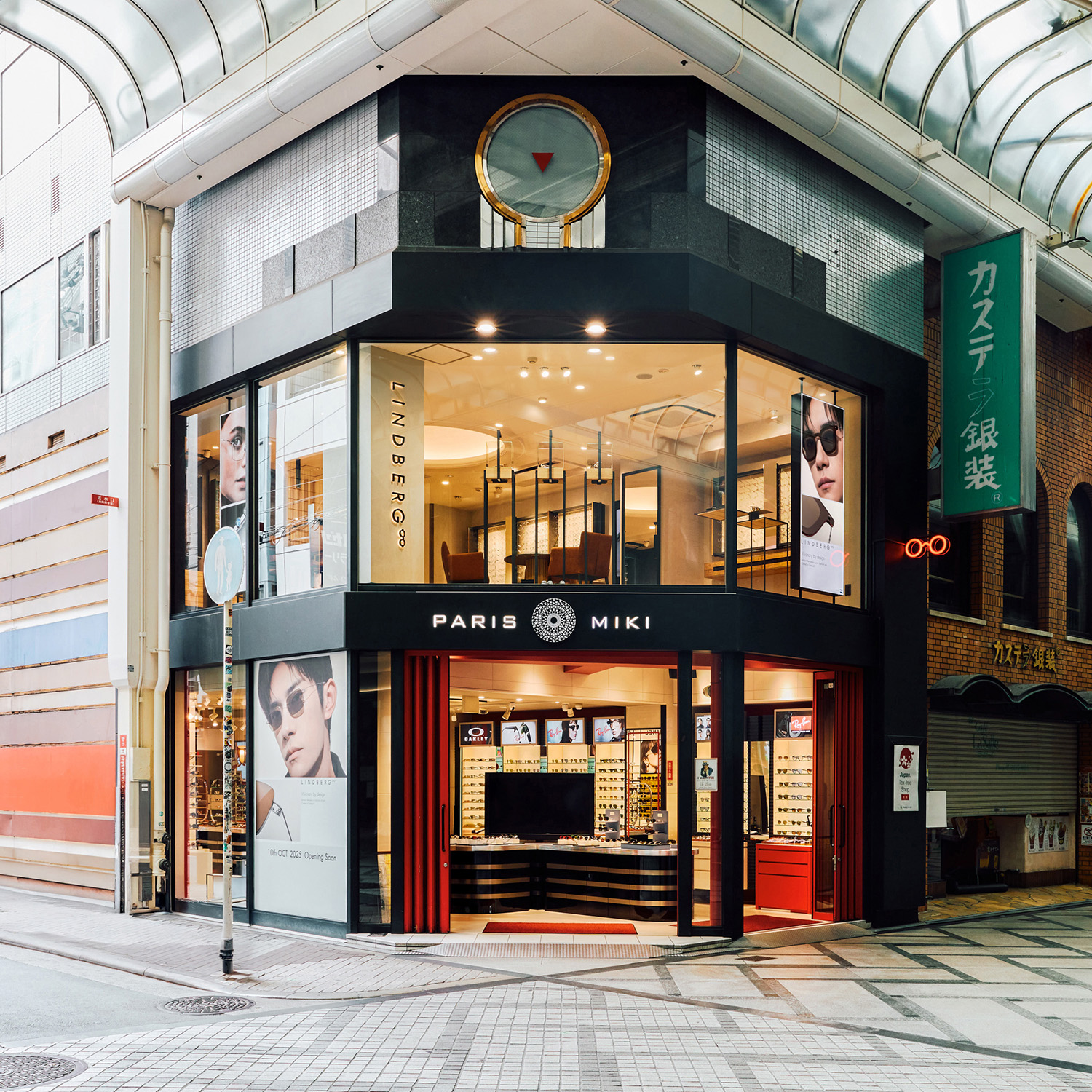 心斎橋にオープンした〈リンドバーグ〉で、 快適かつ美しいアイウェアを探しに行こう。