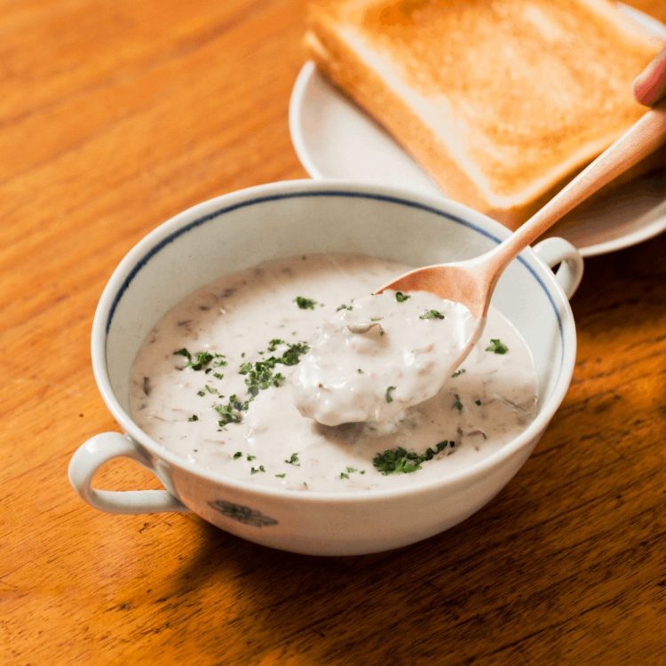 牛乳で作るきのこのポタージュ。