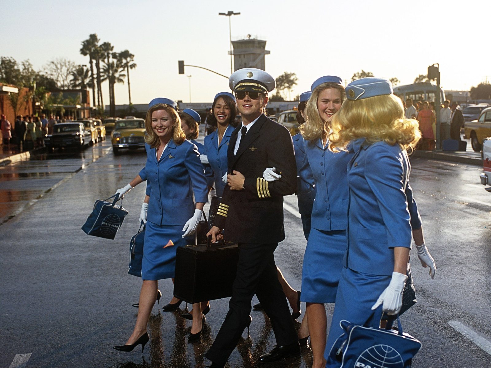 Leonardo DiCaprio in CATCH ME IF YOU CAN, 2002, directed by STEVEN SPIELBERG. Copyright DREAMWORKS / COOPER, ANDREW. Credit: DREAMWORKS / COOPER, ANDREW / Album
