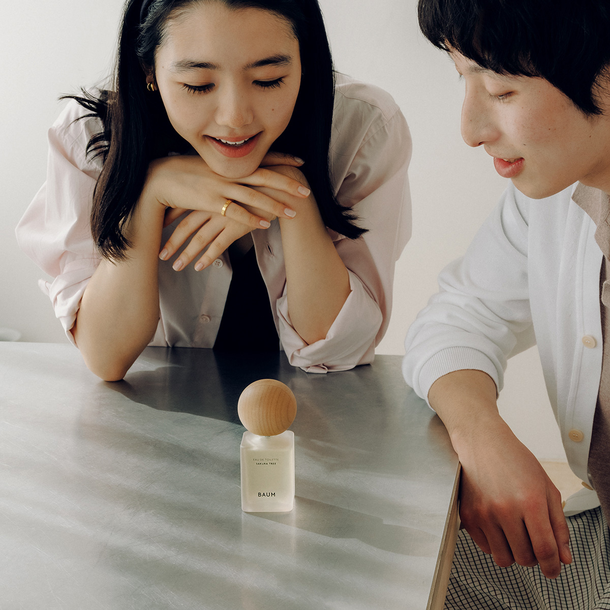 〈バウム〉のさくらが香る、早春のふたり。