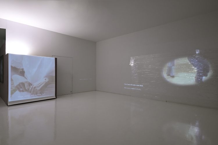 リー・キット個展「いくつかの壊れた日々とゆび」に行く。