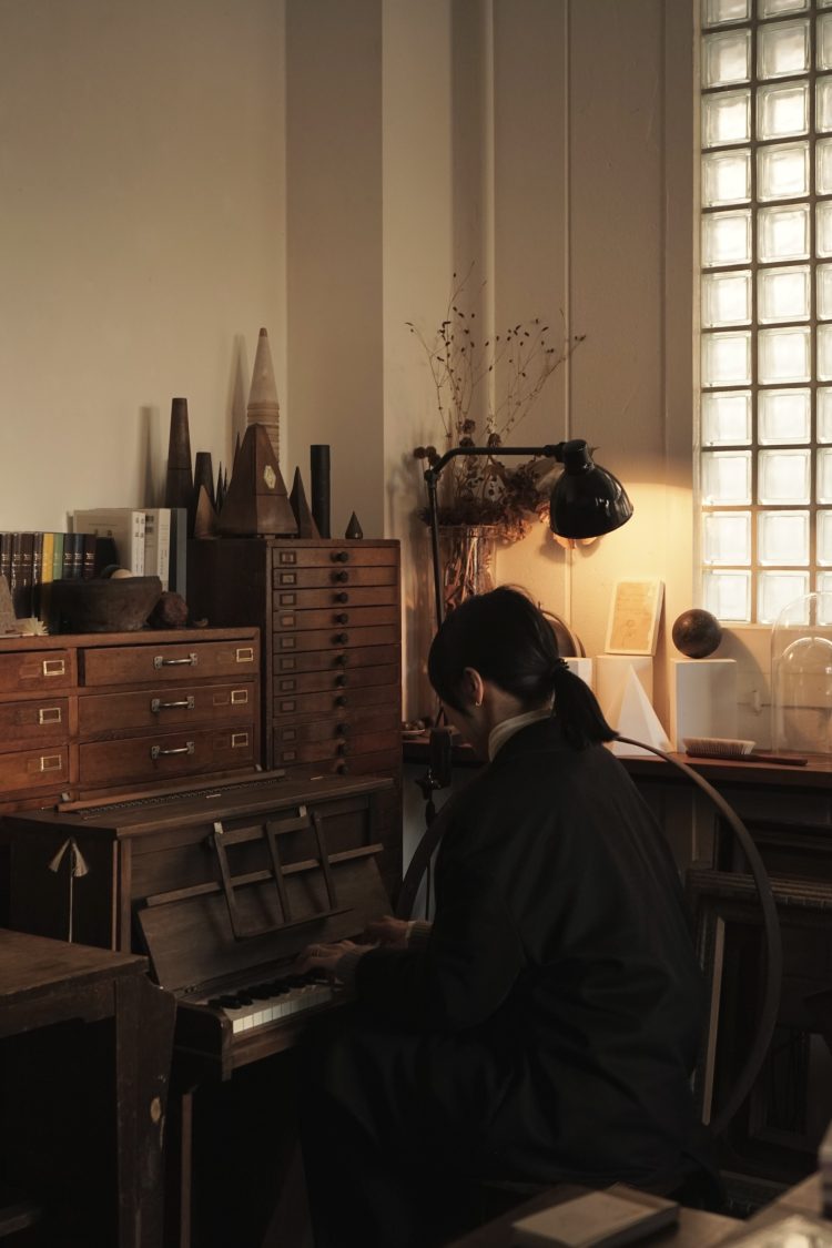 平井真美子「全て忘れてしまうなら ― ミニピアノのための幻想曲集」が気になる。