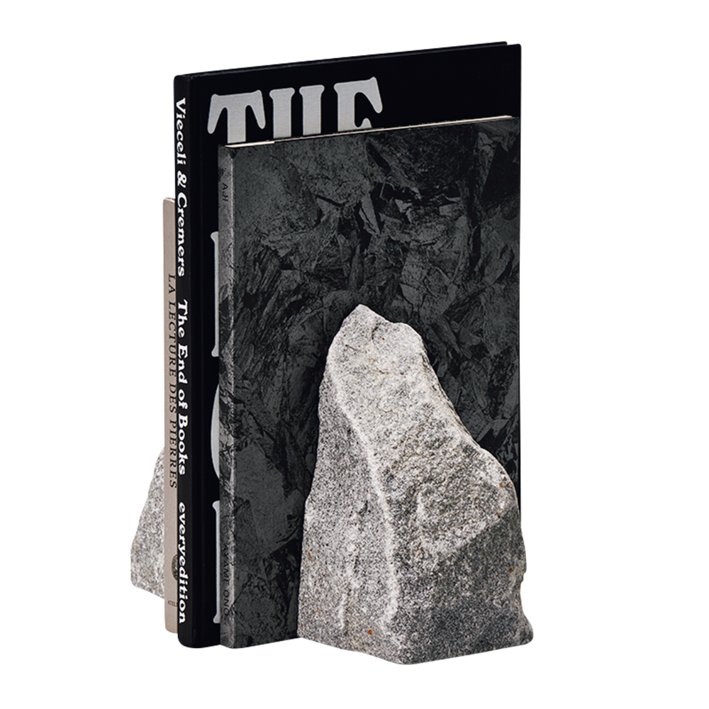 石に、胸キュン。